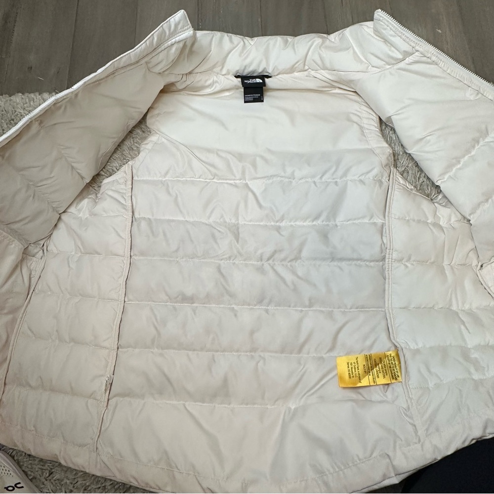 The North Face Women’s Aconcagua 3 Vest
Color: White Dune - Picture 7 of 16